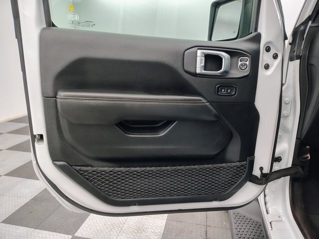 Used 2021 Jeep Wrangler Unlimited Sahara w/ Uconnect 4C Nav & Sound Group AWD/4WD image 21