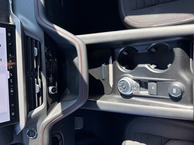 Certified 2025 Ford Explorer ST-Line w/ ST-Line Street Pack image 33