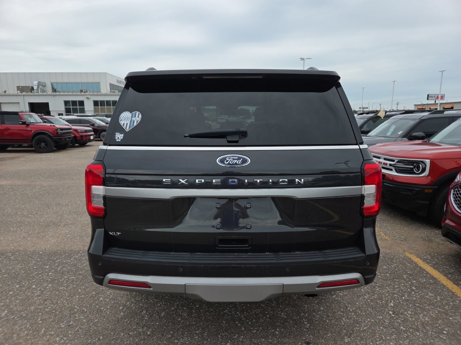 Certified 2023 Ford Expedition XLT AWD/4WD image 4