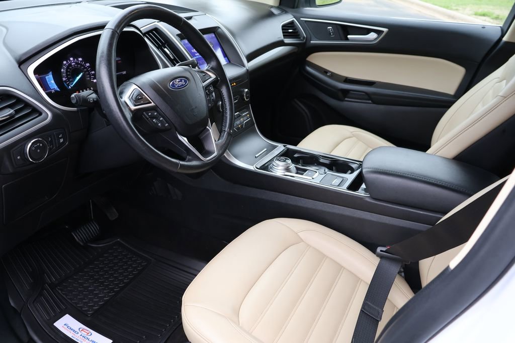 Certified 2020 Ford Edge SEL w/ Convenience Package image 3