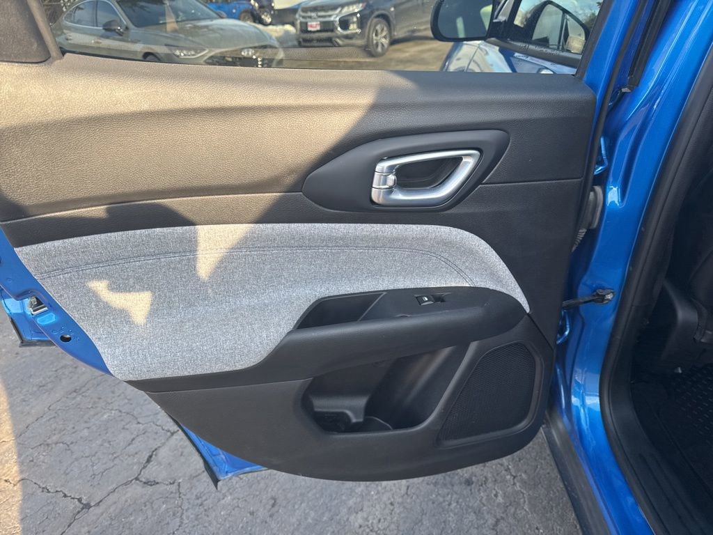 Used 2023 Jeep Compass Latitude w/ Convenience Group image 36