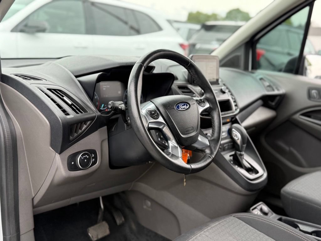 Certified 2020 Ford Transit Connect XLT FWD image 10