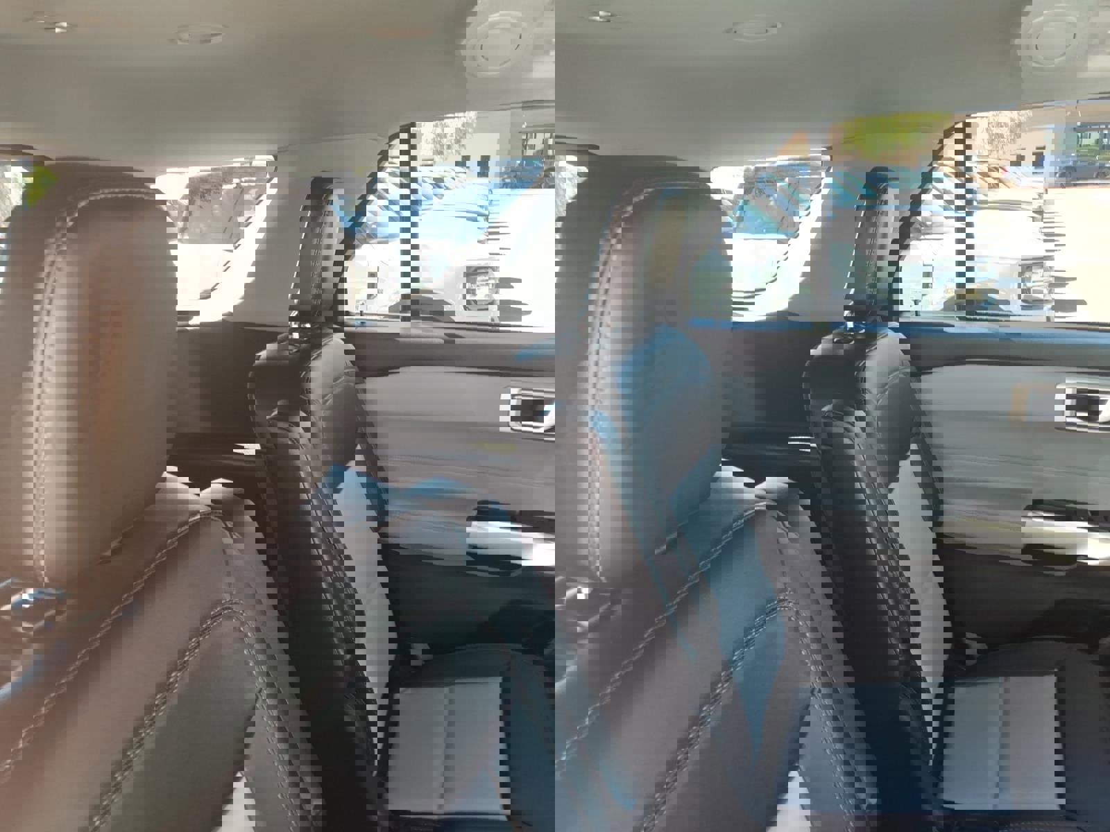 Certified 2023 Ford Explorer XLT w/ Equipment Group 202A image 15