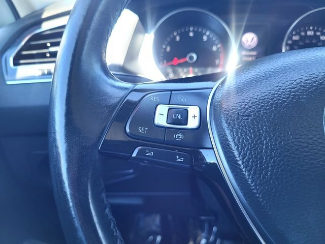 Used 2019 Volkswagen Tiguan SE AWD/4WD image 24