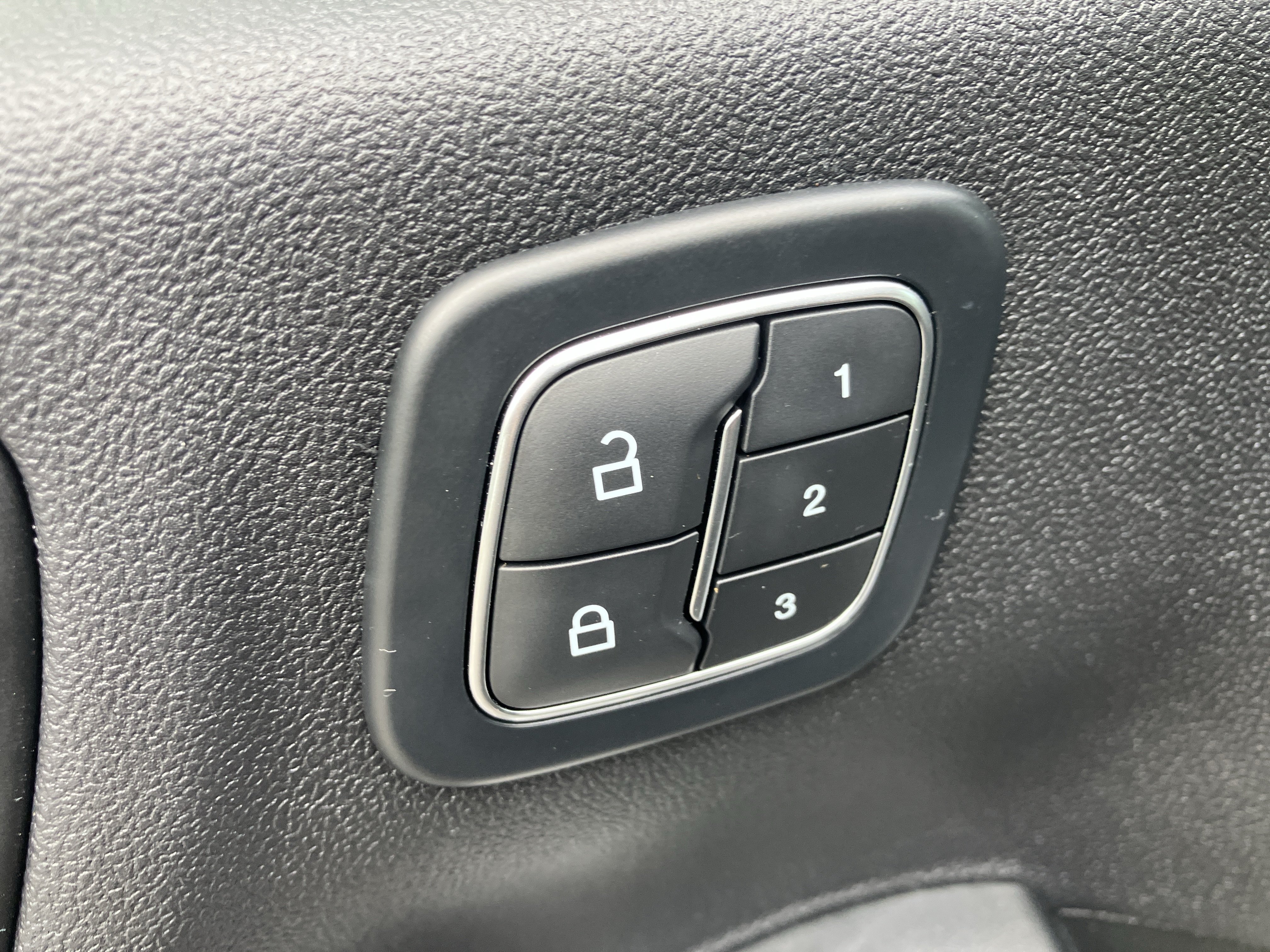 Certified 2024 Ford Escape ST-Line Elite w/ Premium Technology Package AWD/4WD image 18