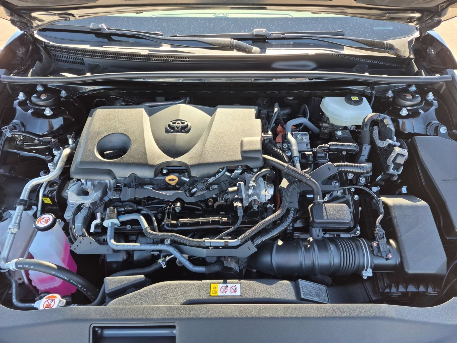 Used 2025 Toyota Camry LE FWD image 31