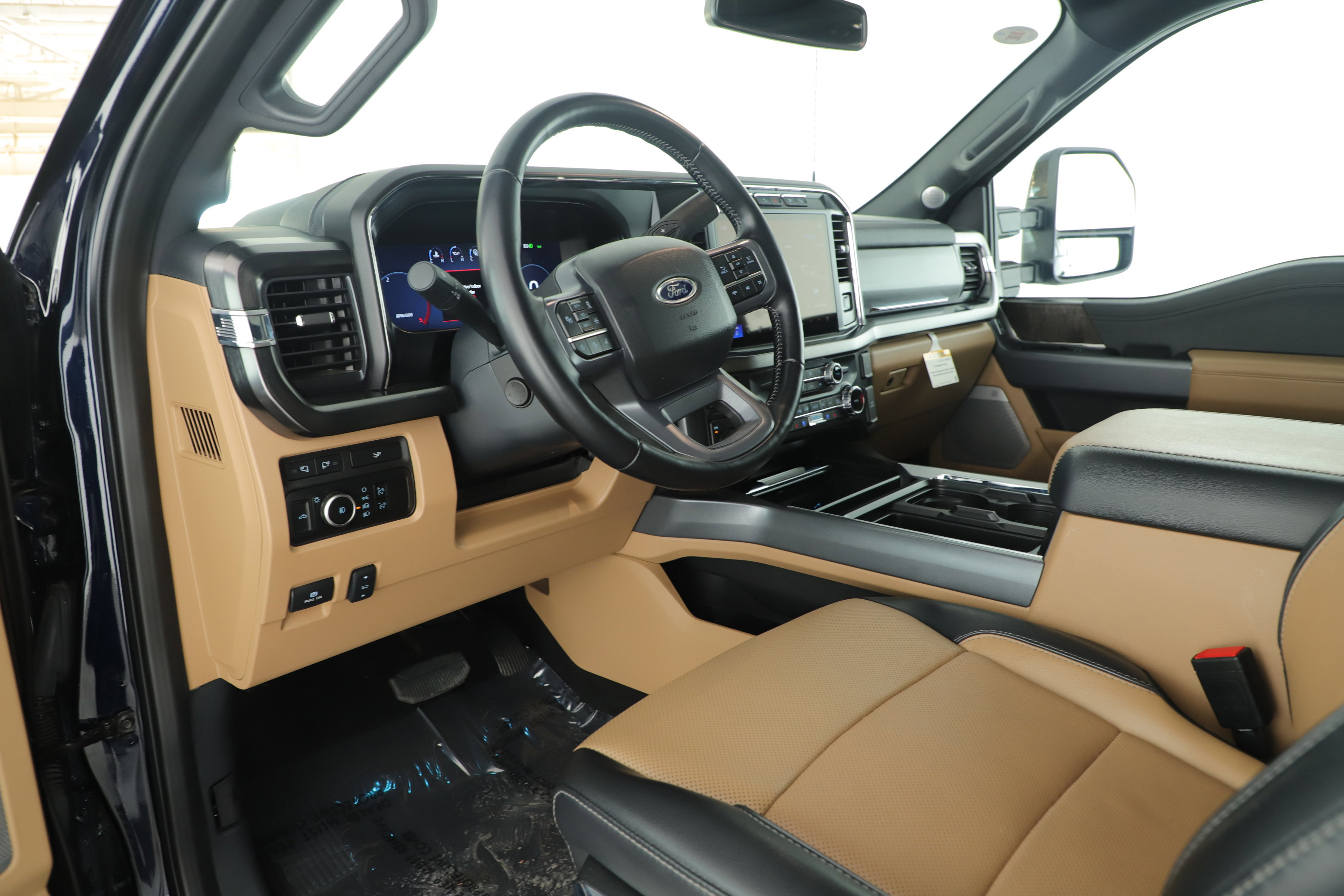 Certified 2024 Ford F250 Lariat w/ Lariat Ultimate Package image 7