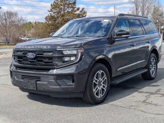 Certified 2025 Ford Expedition Active RWD image 9