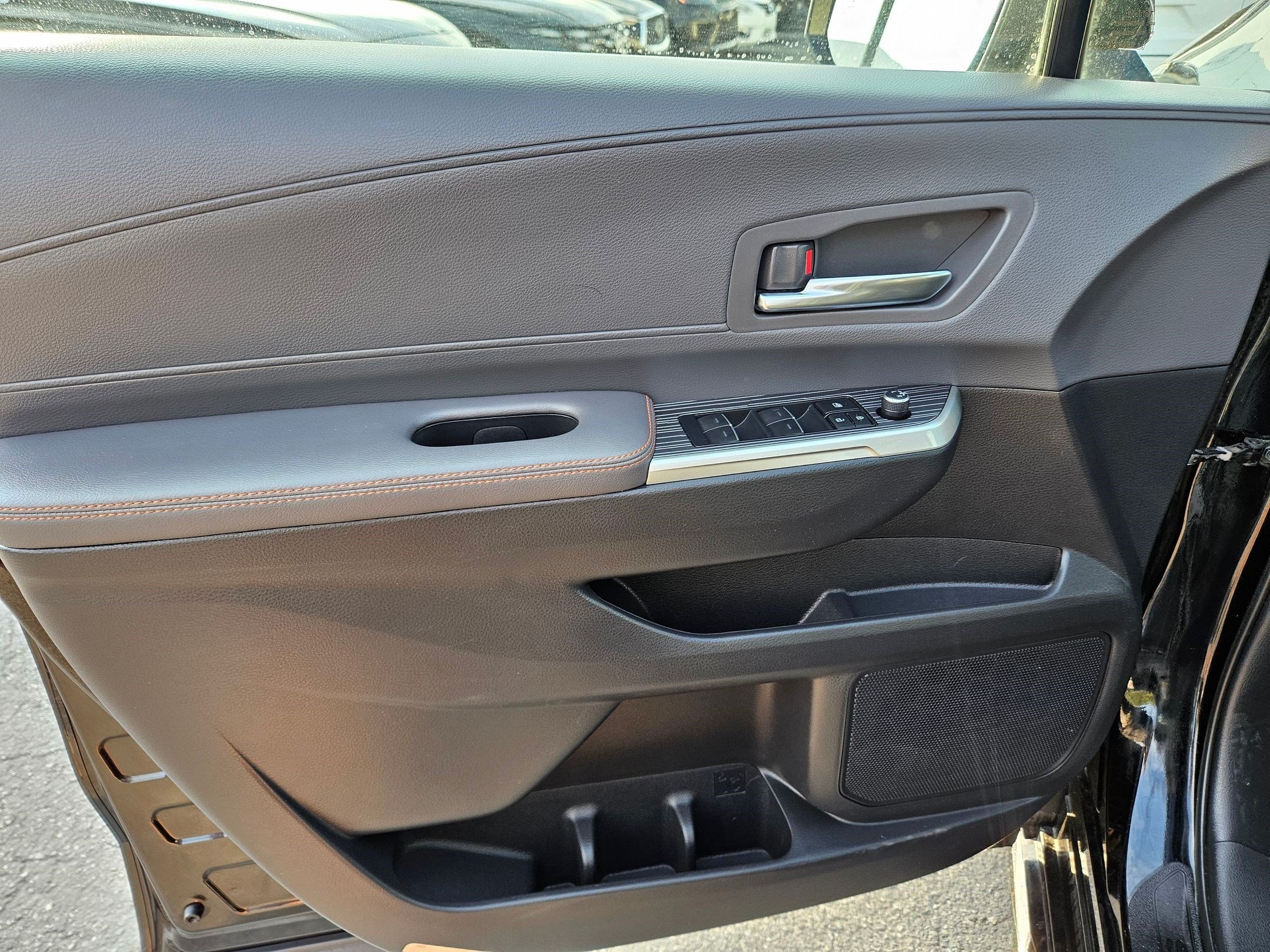 Used 2022 Toyota Sienna XSE AWD/4WD image 14