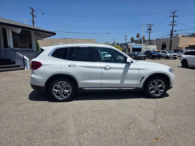 Used 2021 BMW X3 xDrive30i w/ Convenience Package AWD/4WD image 3