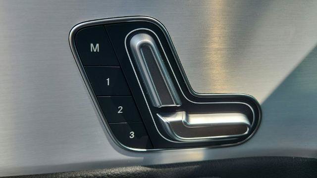 Used 2025 Mercedes-Benz CLA 250 image 21