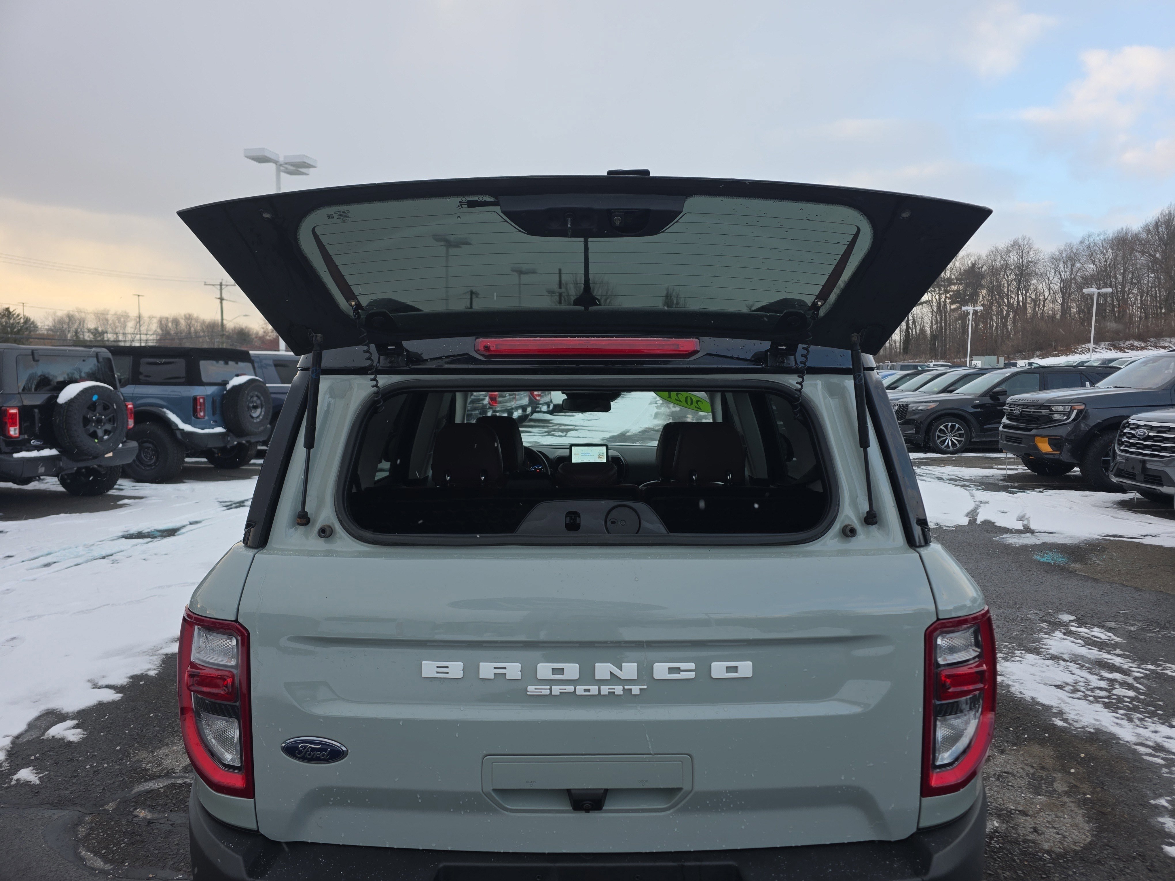 Certified 2021 Ford Bronco Sport Outer Banks w/ Outer Banks Package (96D) image 6