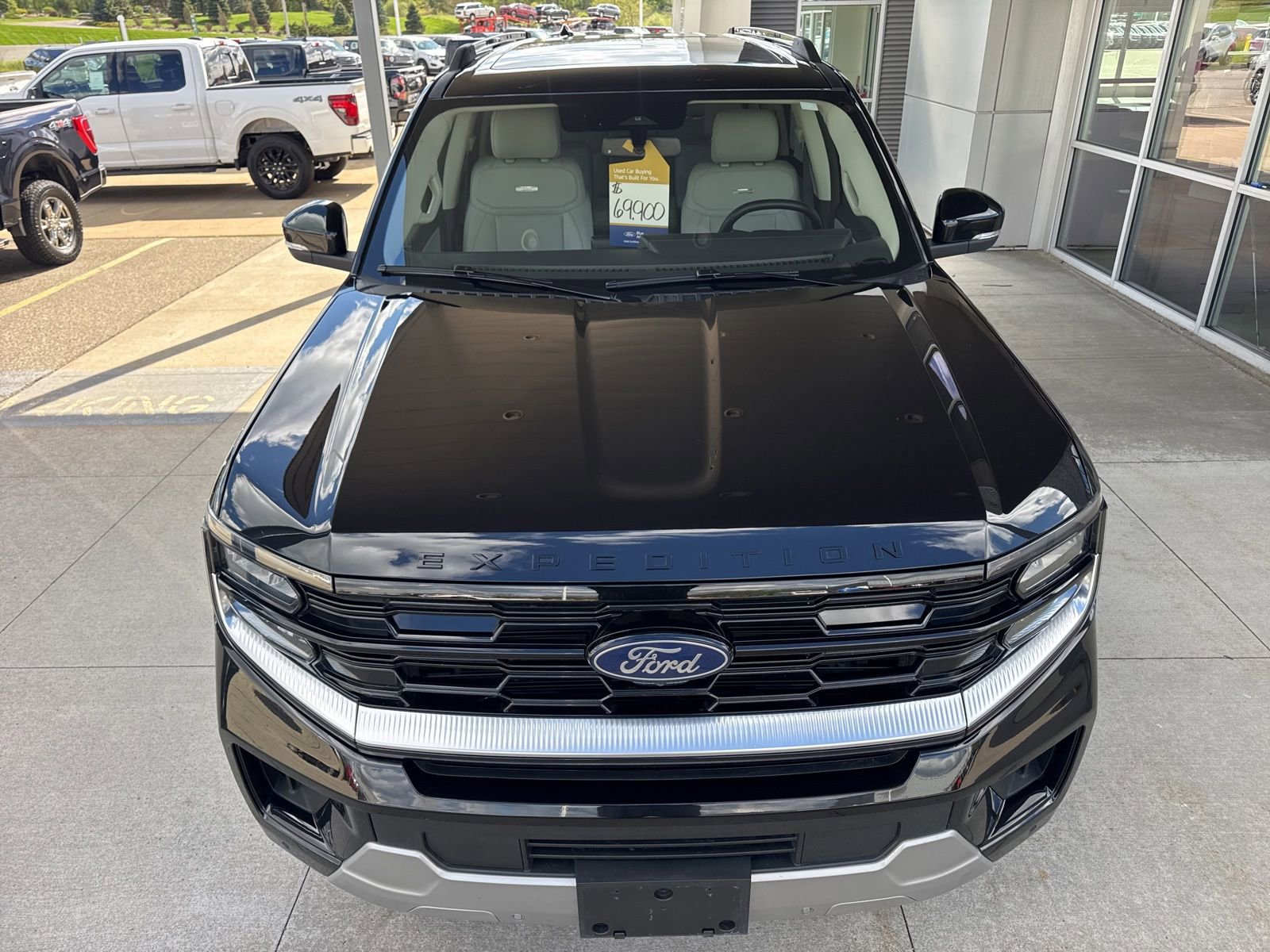 Certified 2025 Ford Expedition Max Platinum w/ Driver's Package AWD/4WD image 12