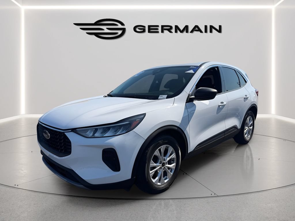 Certified 2024 Ford Escape Active w/ Cold Weather Package FWD image 4