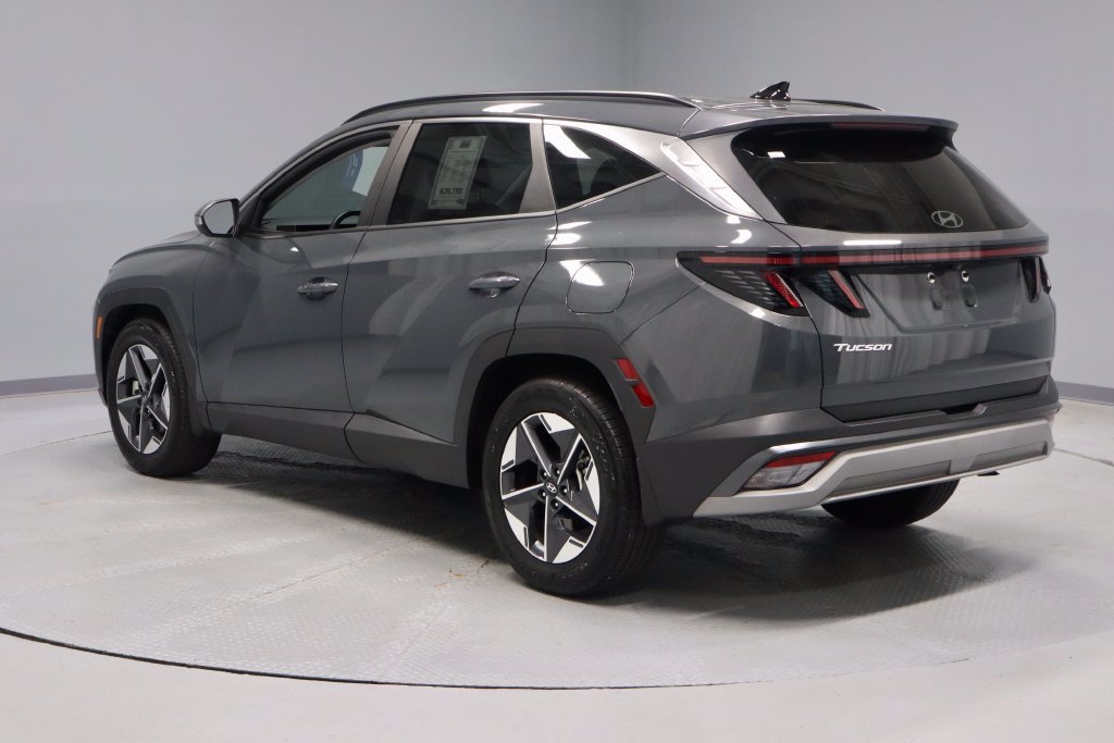 Used 2025 Hyundai Tucson SEL FWD image 10