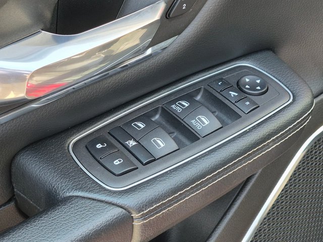 Used 2024 RAM 1500 Laramie AWD/4WD image 14