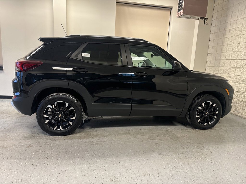 Used 2023 Chevrolet TrailBlazer LT w/ Convenience Package image 3