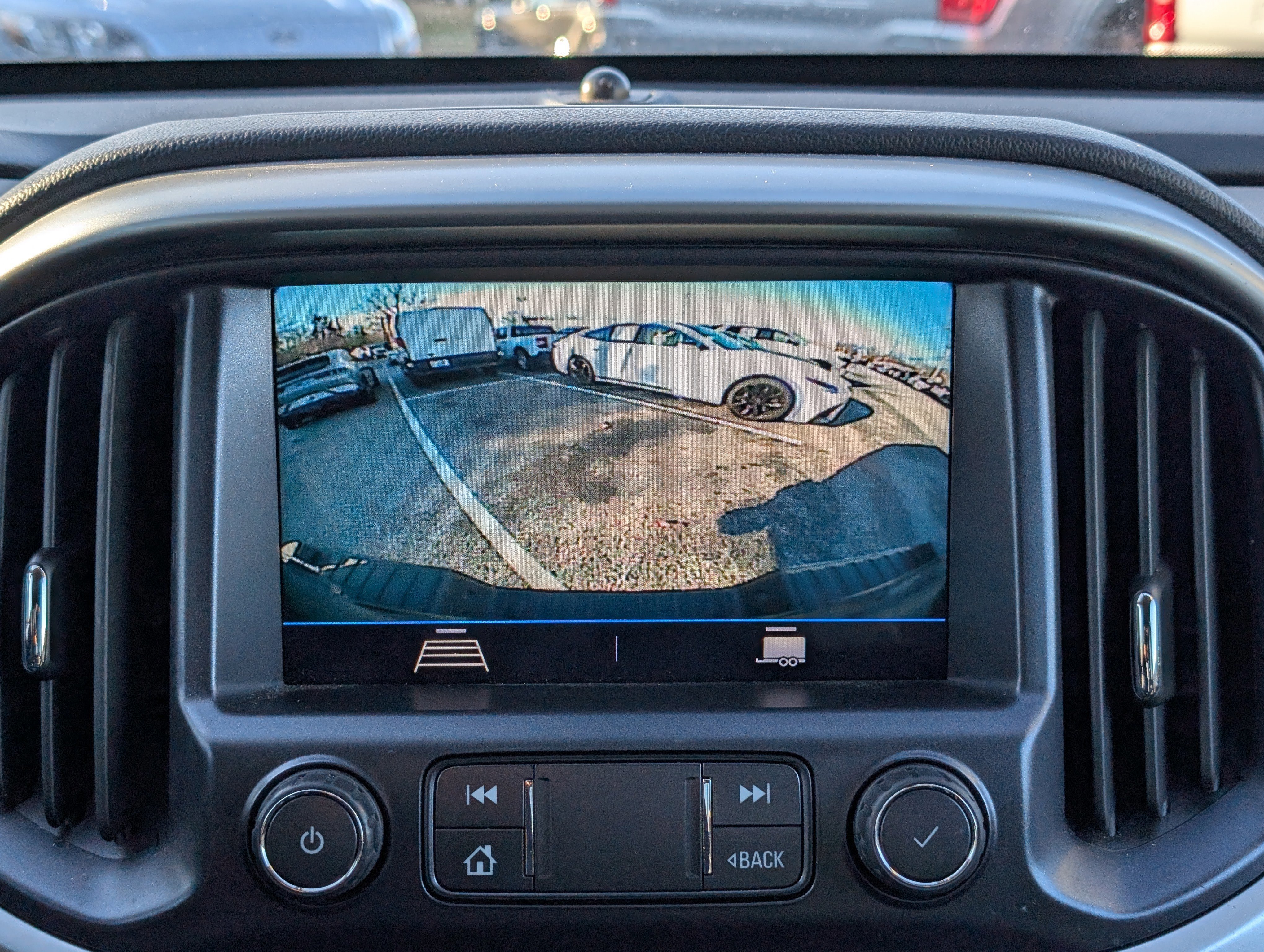 Used 2021 Chevrolet Colorado LT w/ LT Convenience Package image 27