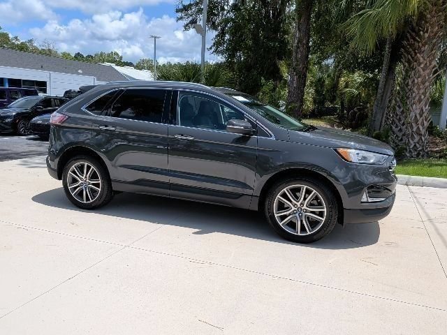 Certified 2021 Ford Edge Titanium FWD image 3