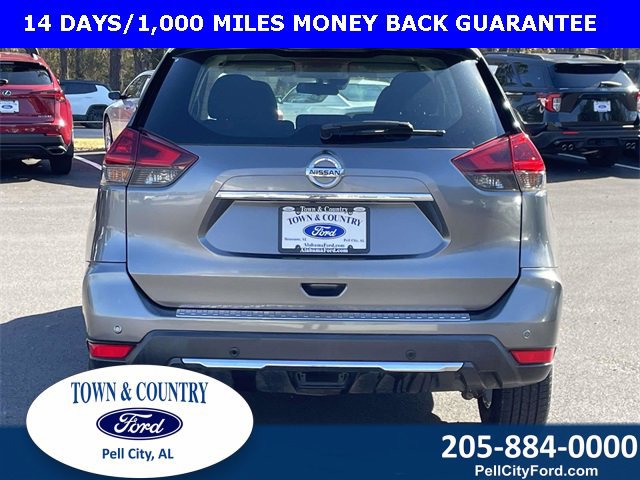 Used 2020 Nissan Rogue SV image 4