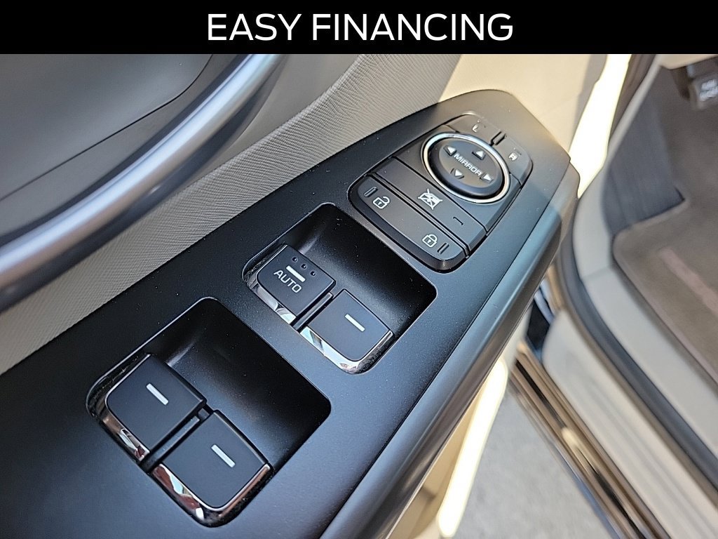 Used 2020 Kia Sedona LX FWD image 21