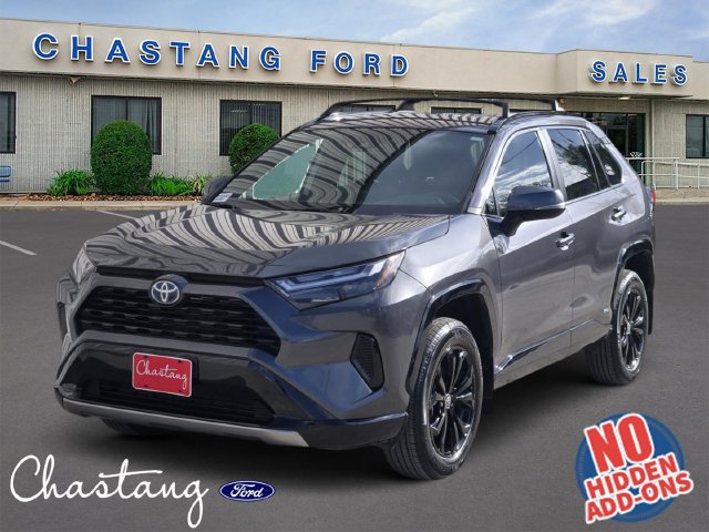 Used 2023 Toyota RAV4 SE AWD/4WD image 1