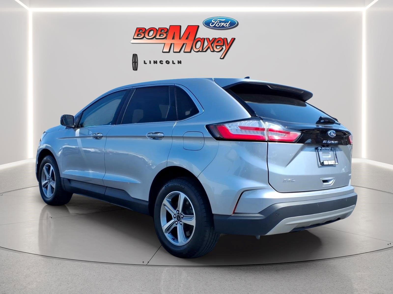 Certified 2023 Ford Edge SEL w/ Convenience Package AWD/4WD image 8