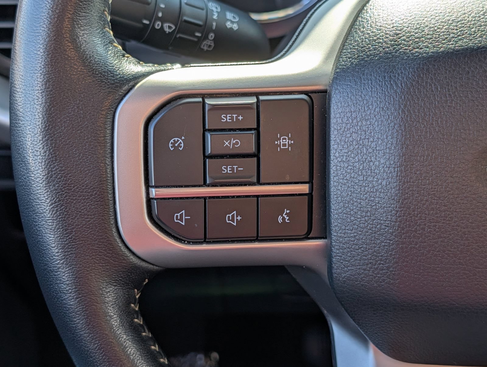 Certified 2024 Ford Expedition XLT AWD/4WD image 37