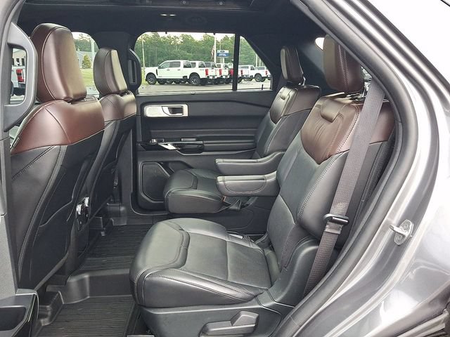 Certified 2021 Ford Explorer Platinum w/ Equipment Group 601A AWD/4WD image 26