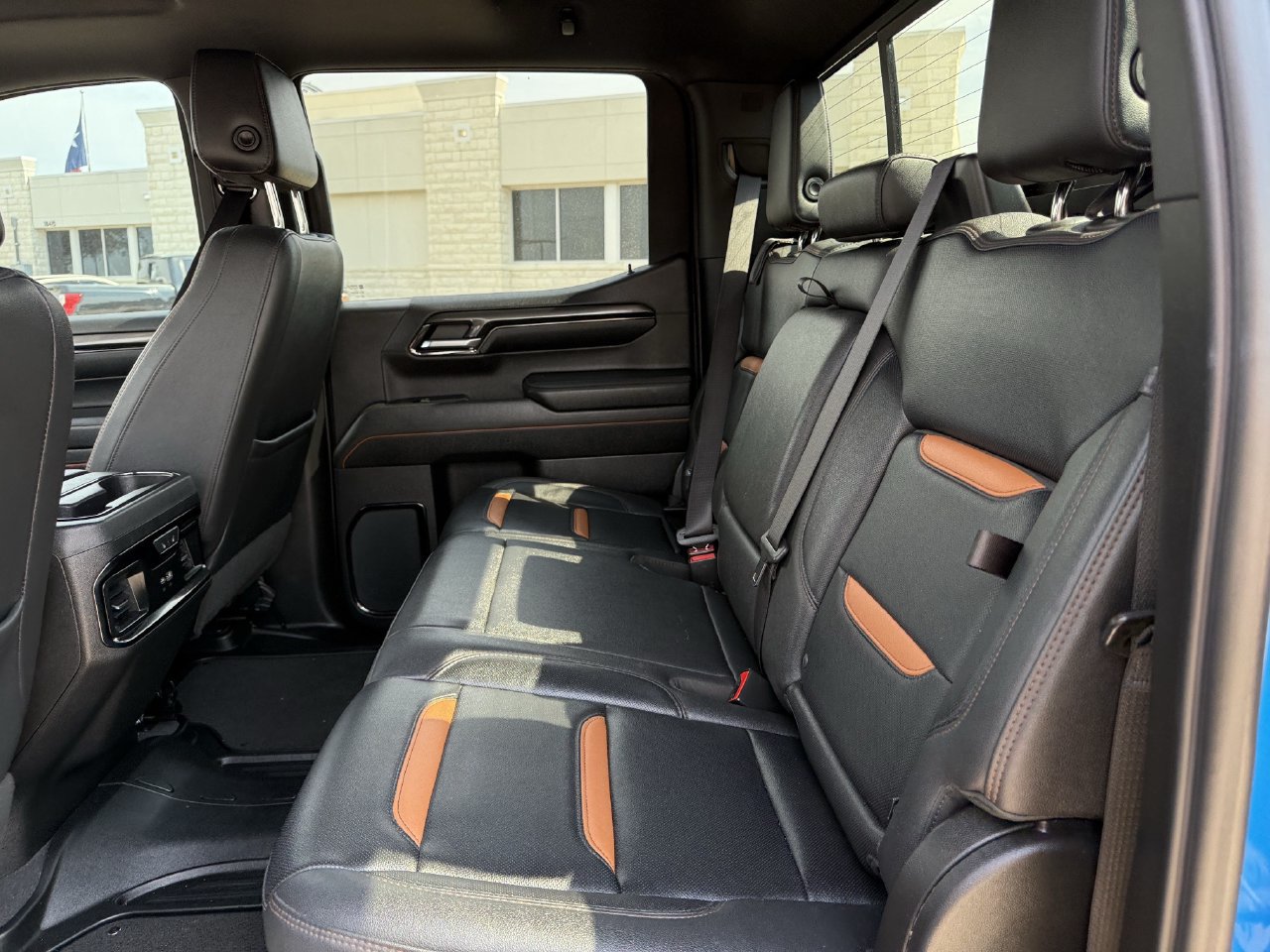 Used 2023 GMC Sierra 1500 AT4 w/ AT4 Premium Package AWD/4WD image 28