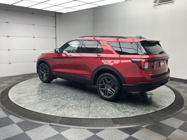 Certified 2025 Ford Explorer ST-Line w/ ST-Line Street Pack AWD/4WD image 2
