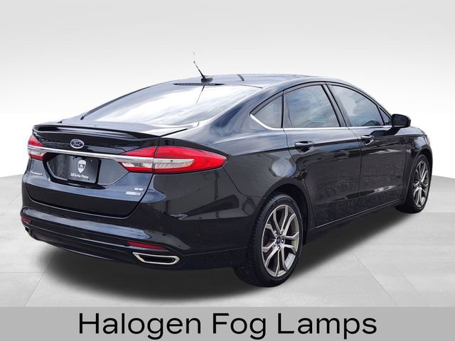 Certified 2017 Ford Fusion SE w/ Equipment Group 201A image 10