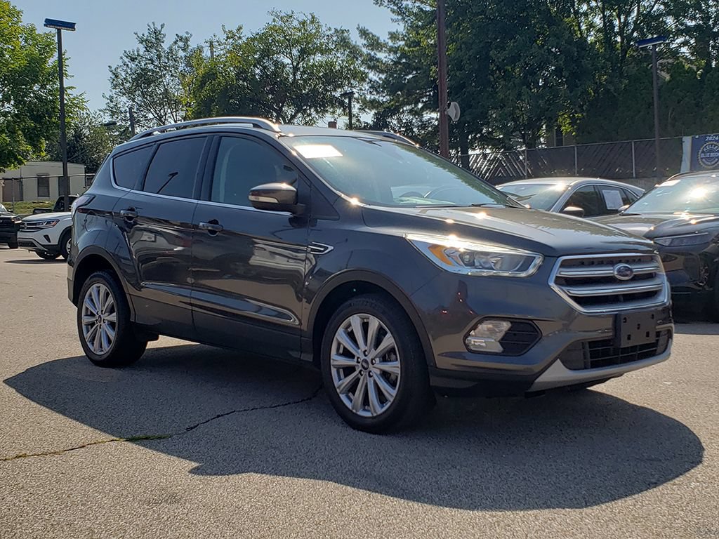 Certified 2017 Ford Escape Titanium FWD image 3