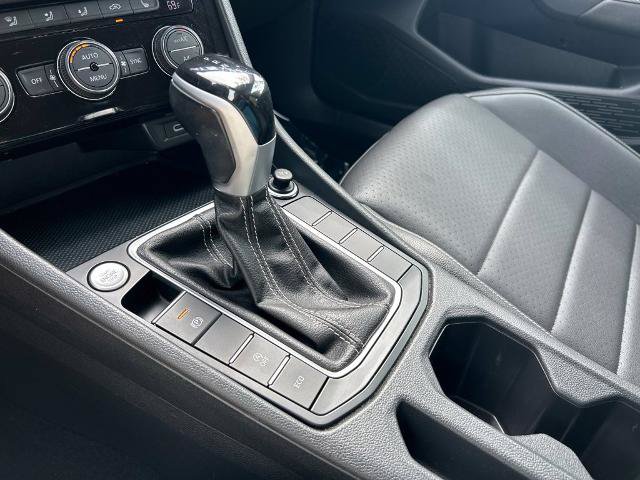 Used 2024 Volkswagen Jetta SE FWD image 38