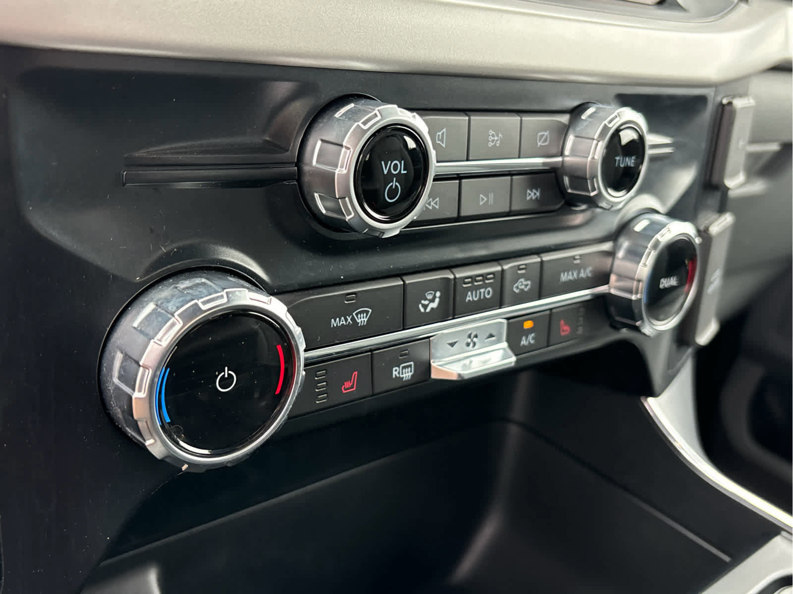 Certified 2022 Ford F150 XLT w/ Equipment Group 302A High image 21