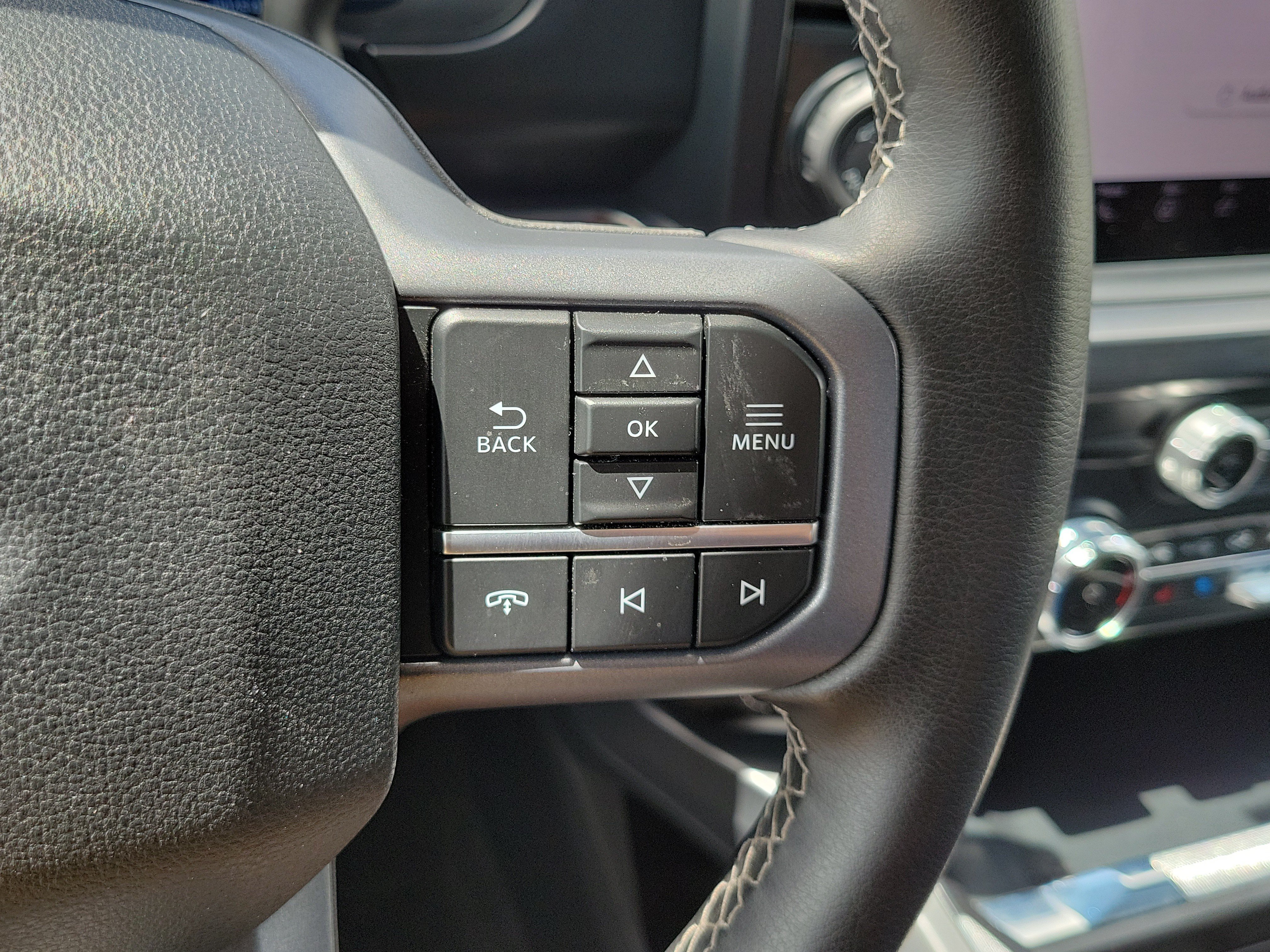 Certified 2025 Ford F250 Lariat w/ Lariat Ultimate Package AWD/4WD image 23