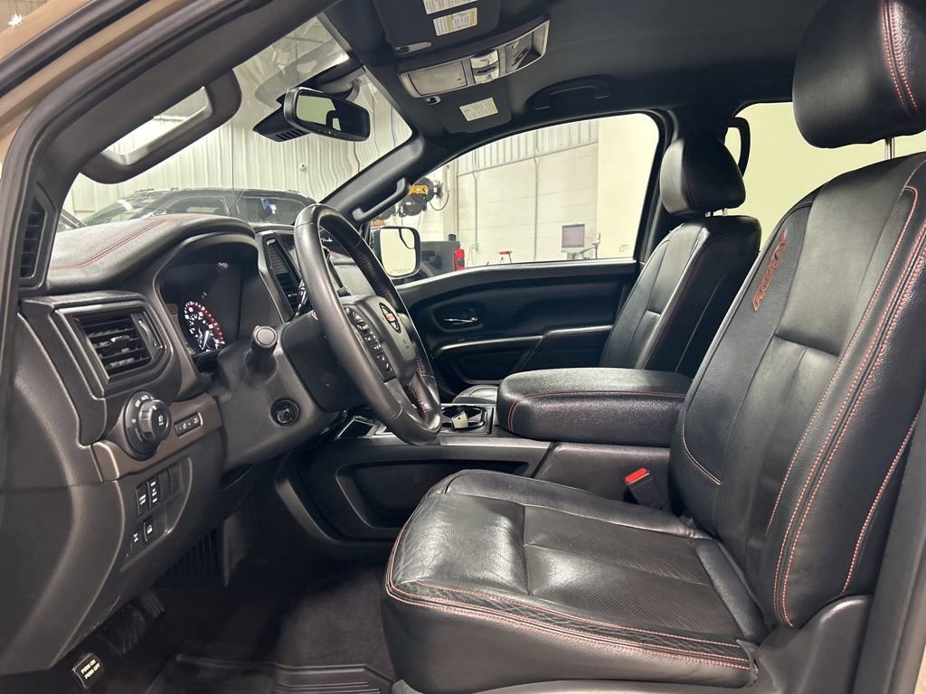 Used 2021 Nissan Titan PRO-4X w/ Pro-4x Convenience Package image 10