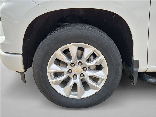 Used 2023 Chevrolet Silverado 1500 Custom image 14