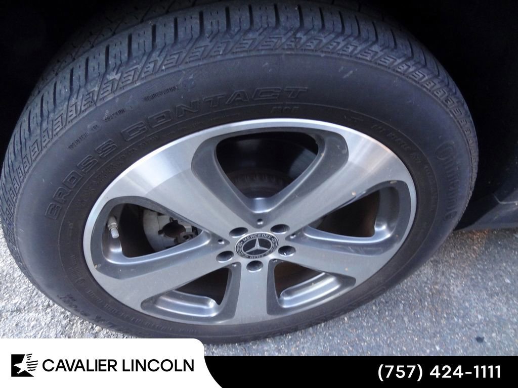 Used 2019 Mercedes-Benz GLC 300 4MATIC image 12