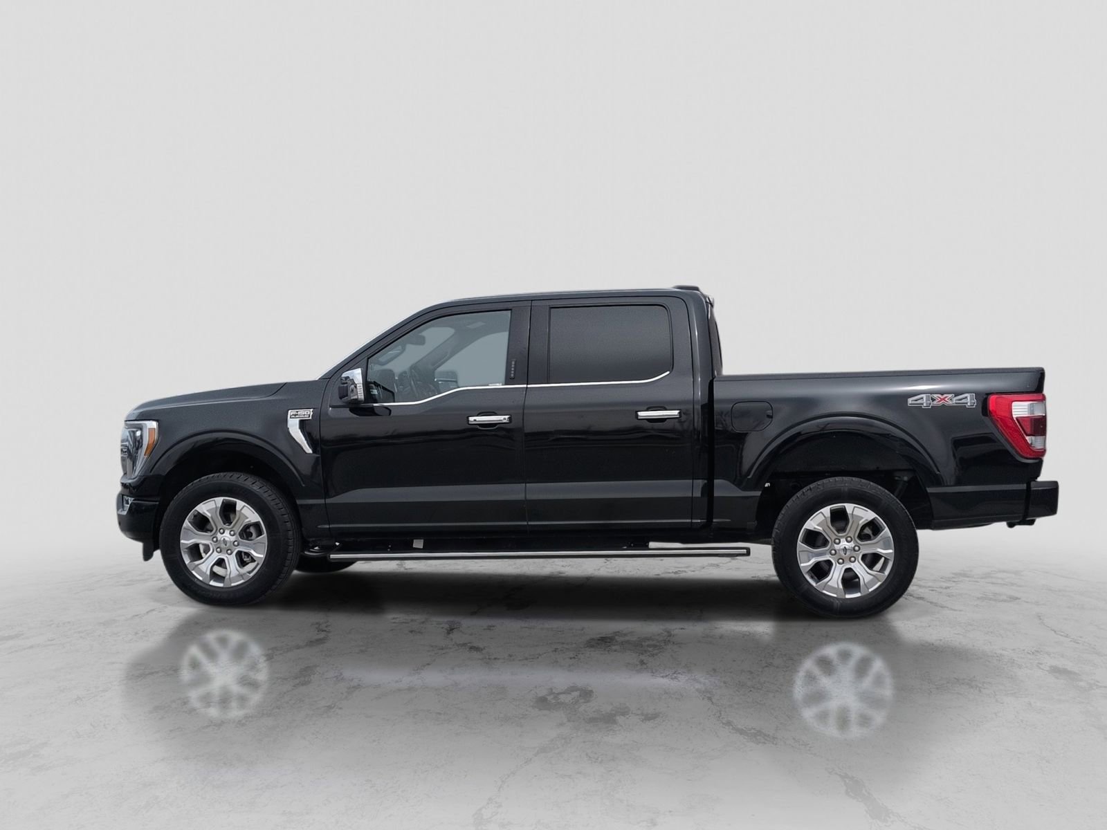 Certified 2023 Ford F150 Platinum AWD/4WD image 3
