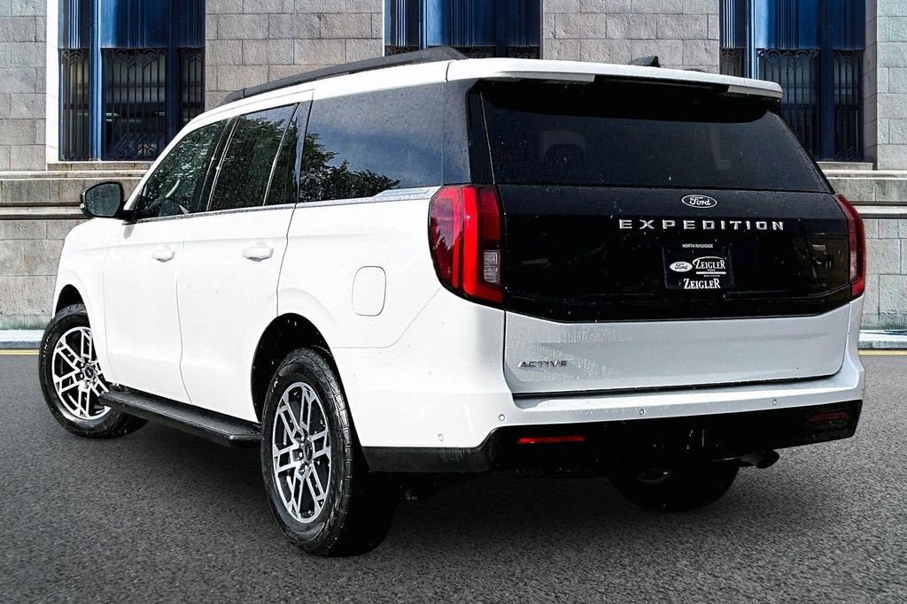Certified 2025 Ford Expedition Active AWD/4WD image 10