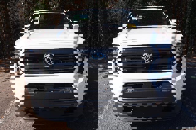 Used 2024 Toyota Tacoma SR5 image 3