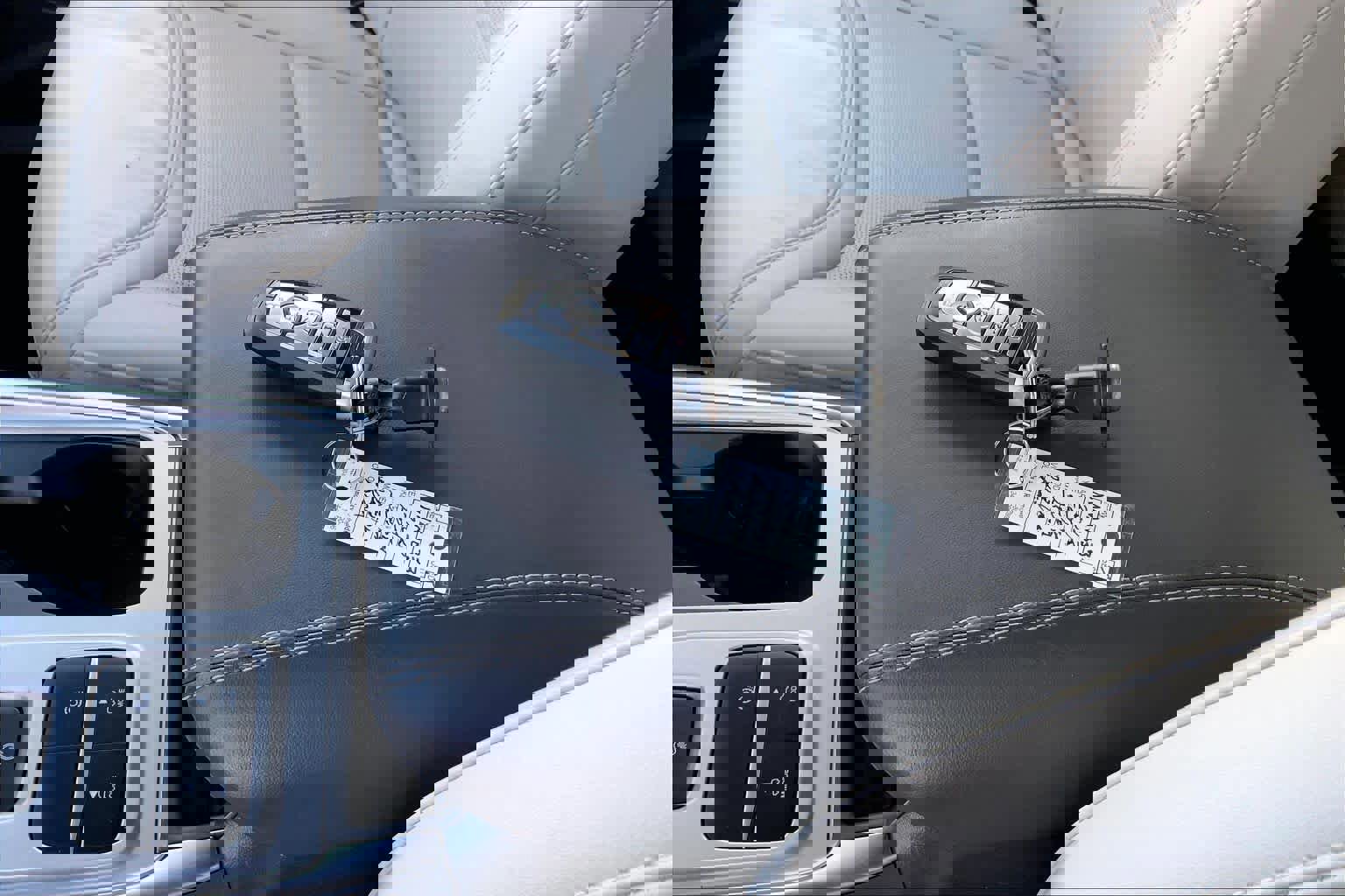 Certified 2022 Ford Explorer Platinum w/ Technology Package image 14