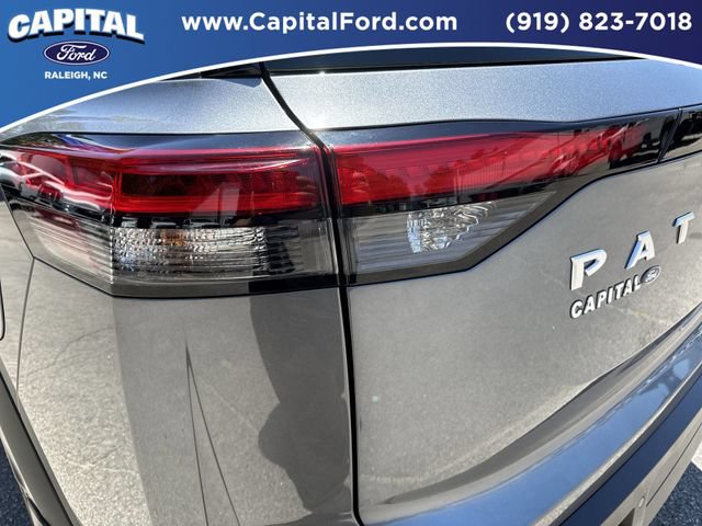 Used 2025 Nissan Pathfinder SV FWD image 15