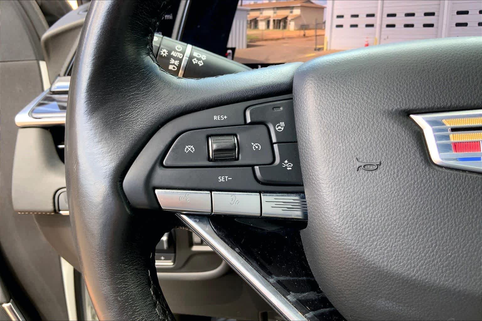 Used 2021 Cadillac Escalade ESV Sport w/ Driver Assist Tech Package AWD/4WD image 24