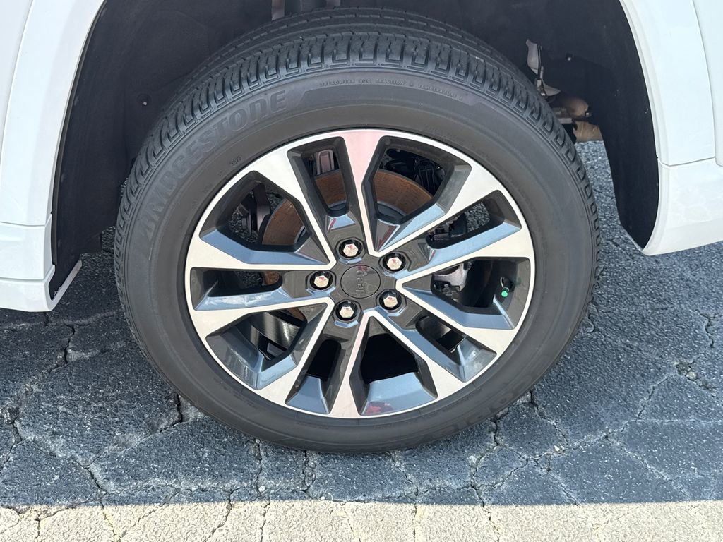 Used 2023 Jeep Grand Cherokee Overland w/ Luxury Tech Group IV image 20