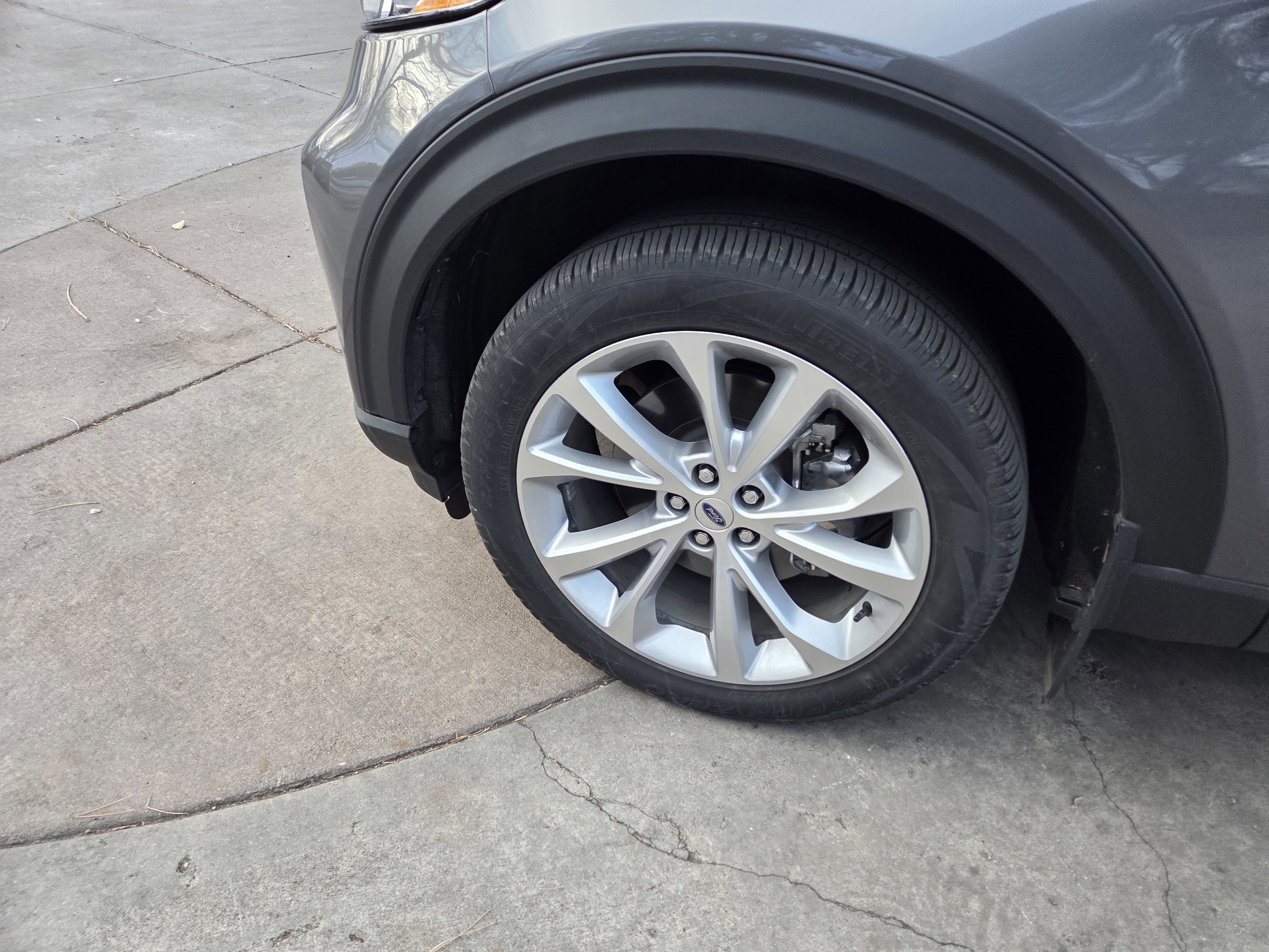 Certified 2022 Ford Explorer Platinum w/ Technology Package image 9