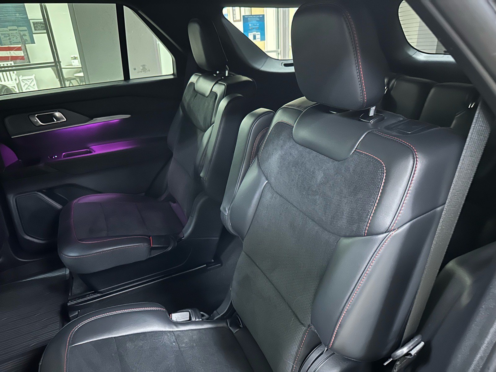 Certified 2025 Ford Explorer ST RWD image 24