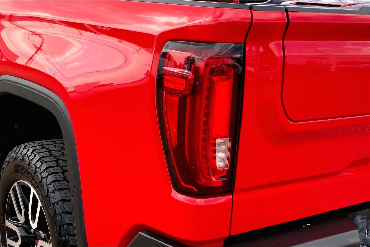 Used 2021 GMC Sierra 1500 AT4 w/ AT4 Premium Package AWD/4WD image 29