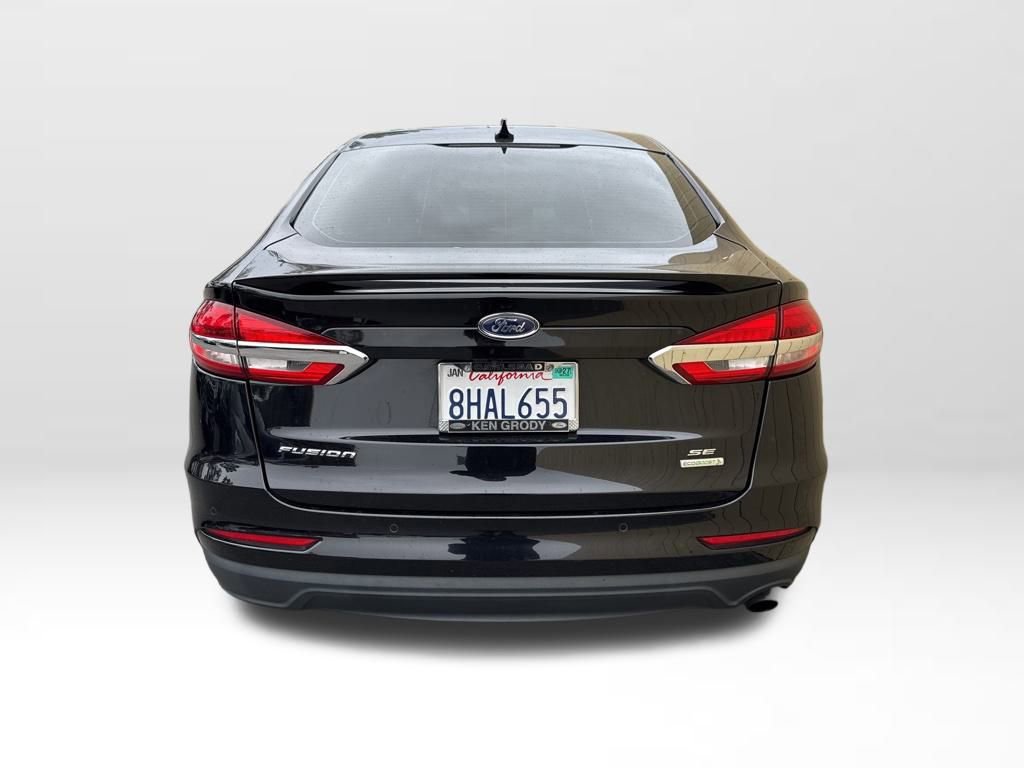 Certified 2019 Ford Fusion SE w/ Equipment Group 151A image 3